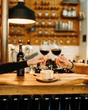 Les 6 incontournables bars à vin de Bordeaux 6 vin - Les Trois Pinardiers