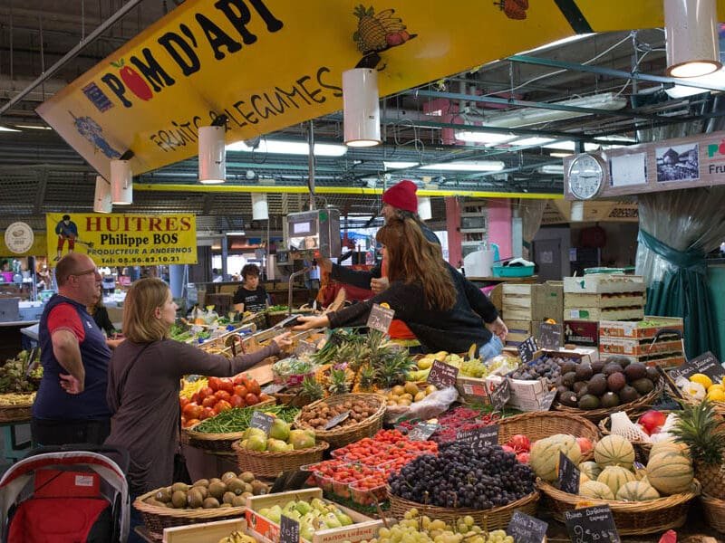 Brunch marché des capucins - Stand de fruits et légumes